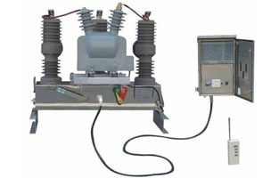 戶高壓交流真空斷路器為什么采用的是交流的？那需要從我國(guó)的電力系統(tǒng)說(shuō)起，其實(shí)我們電力也有用直流電的地區(qū)。比如說(shuō)三陜水電站。